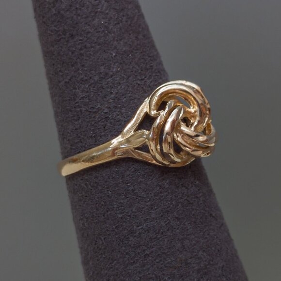 14K Yellow Gold Love-Knot Ring — Size 5.5 - Picture 3 of 13